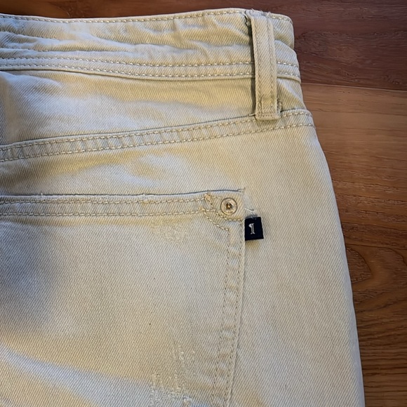 Pilcro Anthropologie Mid-Rise Slim Boyfriend Jeans Ocean Studio Light Wash NEW - Picture 15 of 16